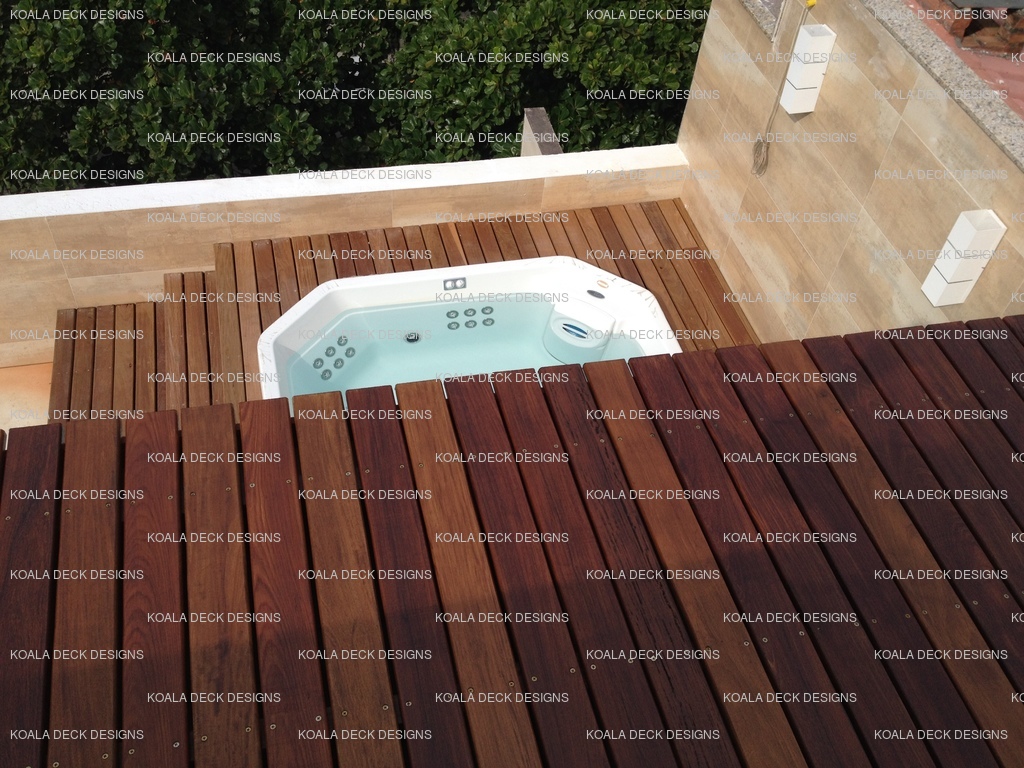 Deck para hidromassagem.